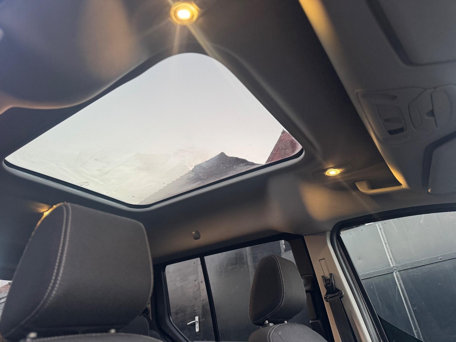 Used Ford Grand Tourneo Connect 2015 for sale - 77057343: Photo 34