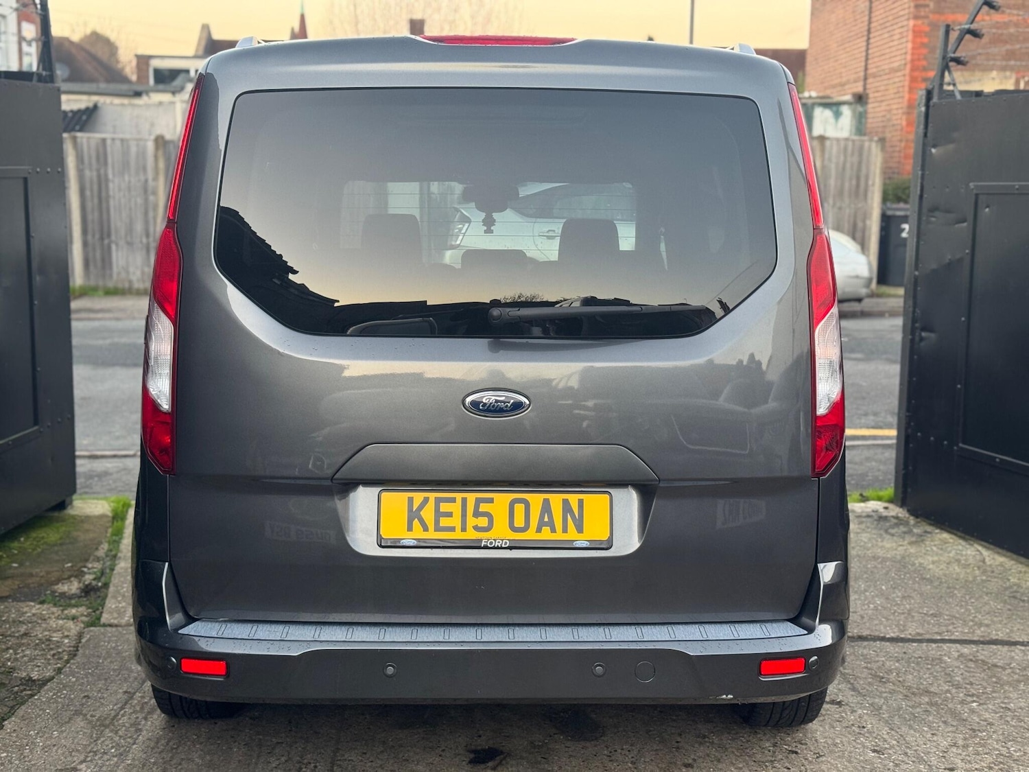 Used Ford Grand Tourneo Connect 2015 for sale - 77057343: Photo 8