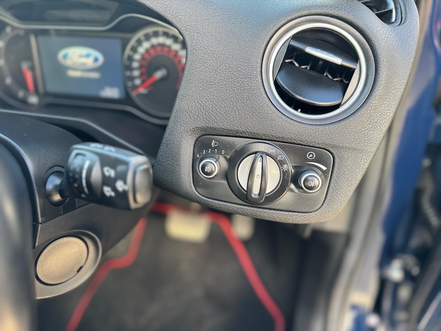 Used Ford Mondeo 2012 for sale - 76440540: Photo 16