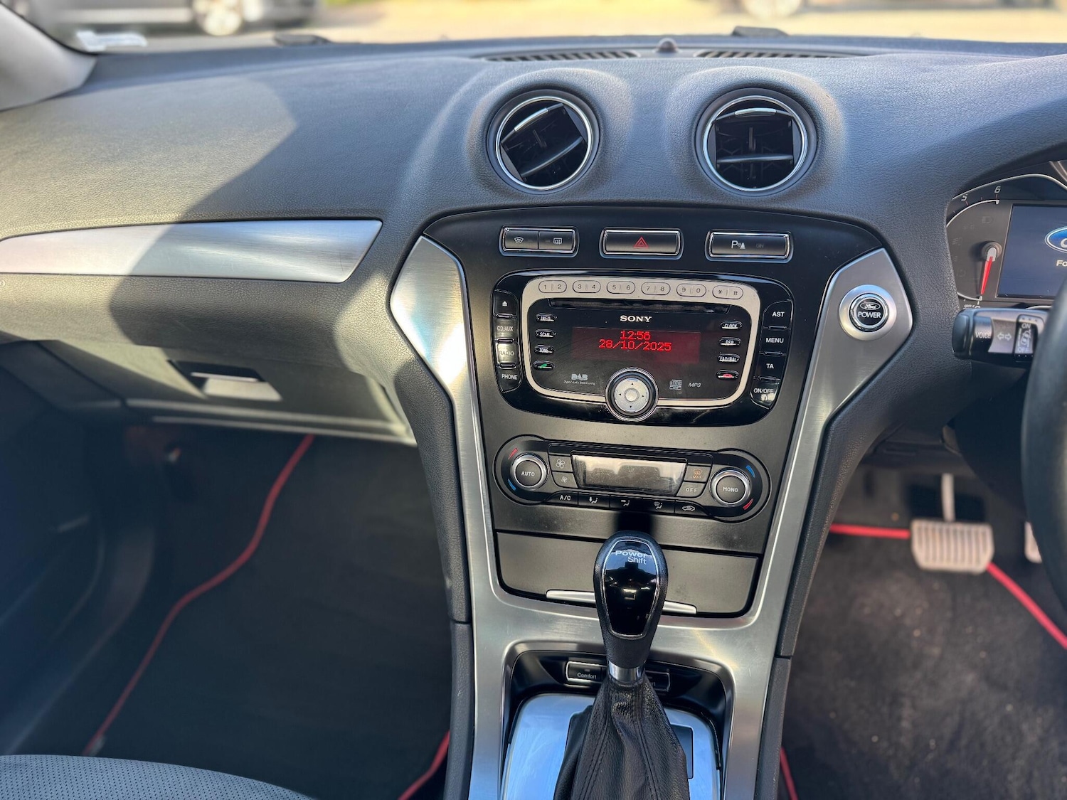 Used Ford Mondeo 2012 for sale - 76440540: Photo 7