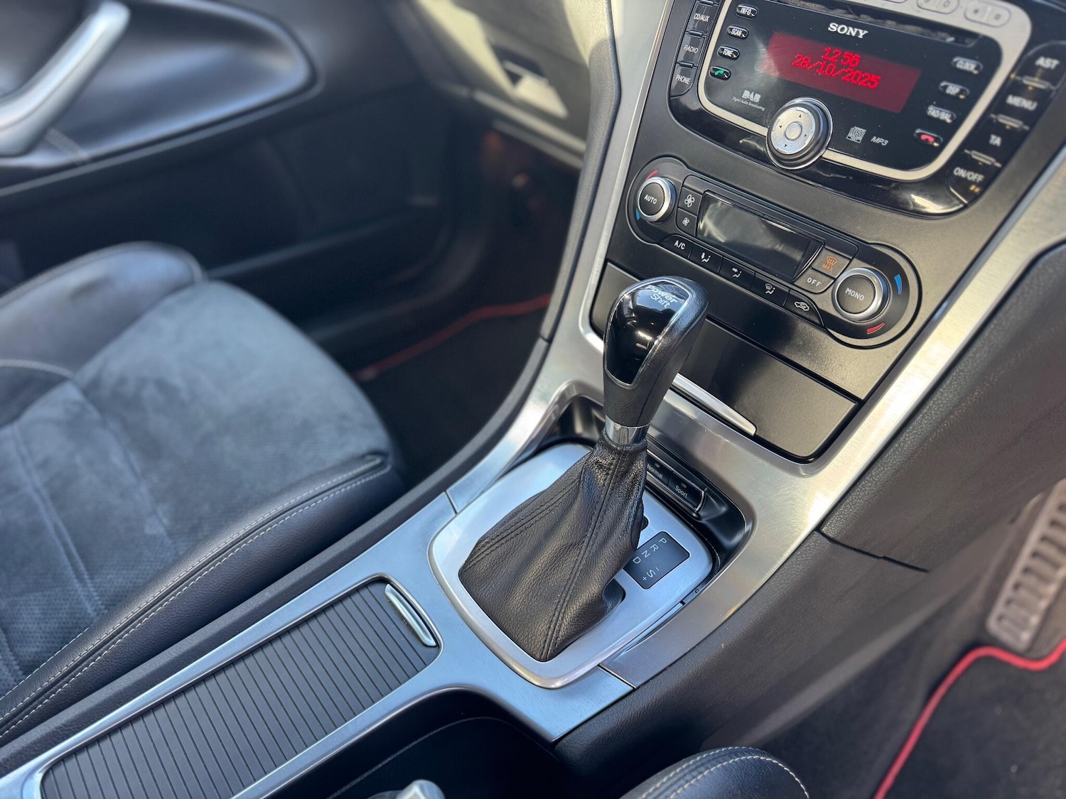 Used Ford Mondeo 2012 for sale - 76440540: Photo 8