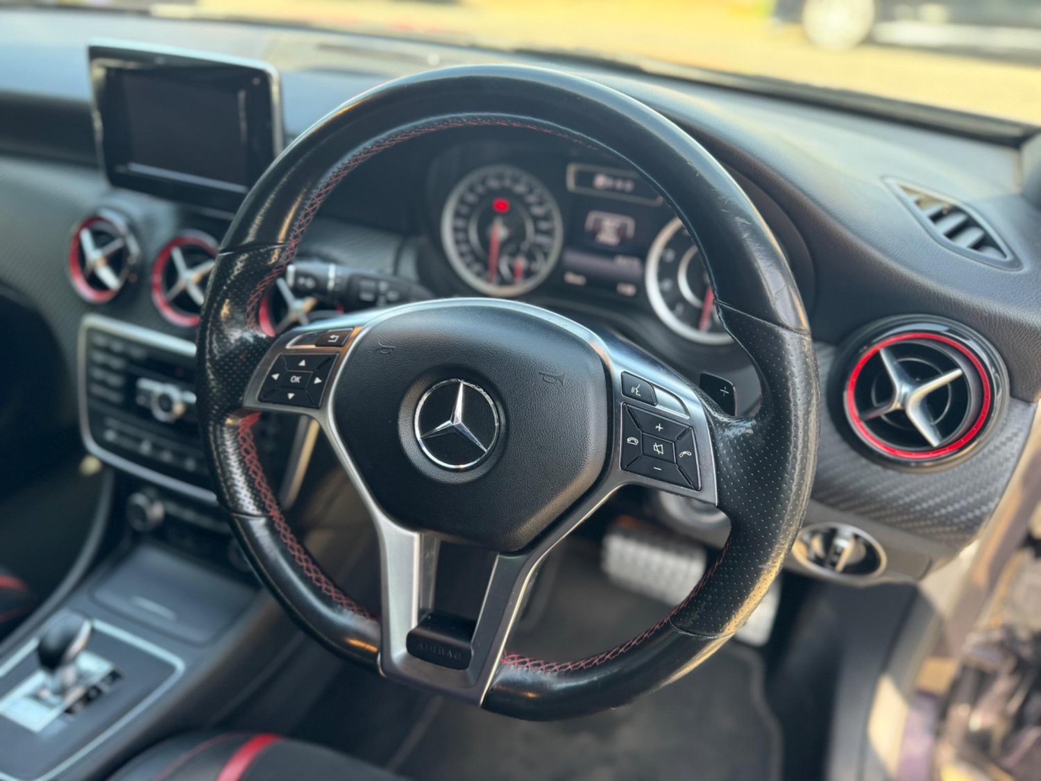 Used Mercedes-Benz A-Class 2014 for sale - 76993224: Photo 24