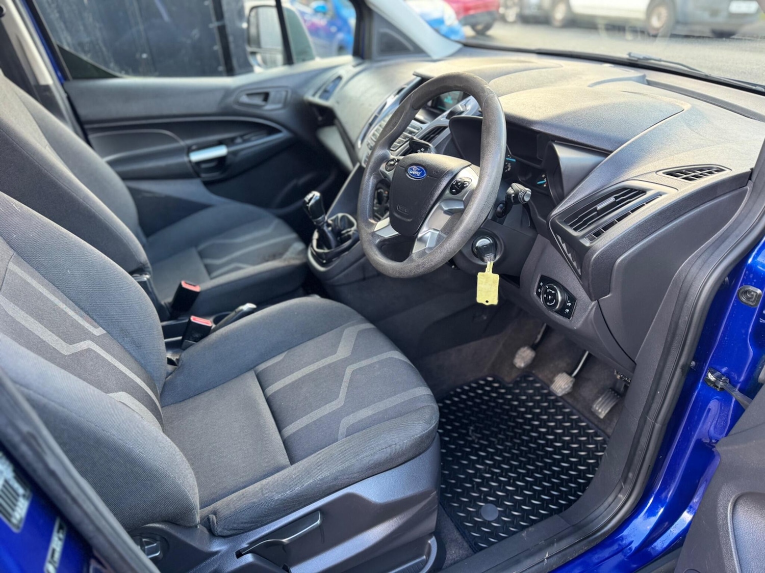 Used Ford Grand Tourneo Connect 2015 for sale - 77330826: Photo 12