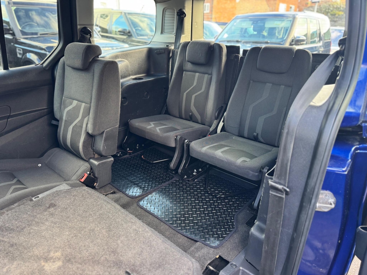 Used Ford Grand Tourneo Connect 2015 for sale - 77330826: Photo 17