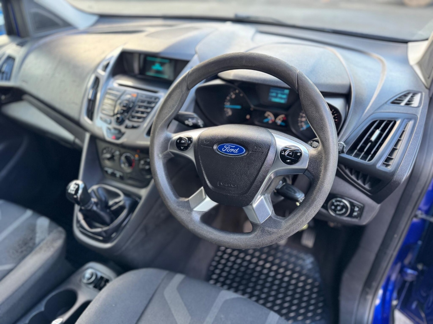 Used Ford Grand Tourneo Connect 2015 for sale - 77330826: Photo 28