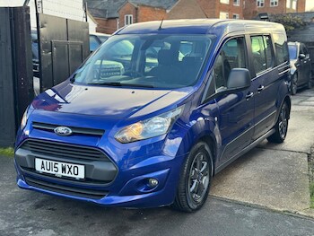 Used Ford Grand Tourneo Connect 2015 for sale - 77330826: Photo