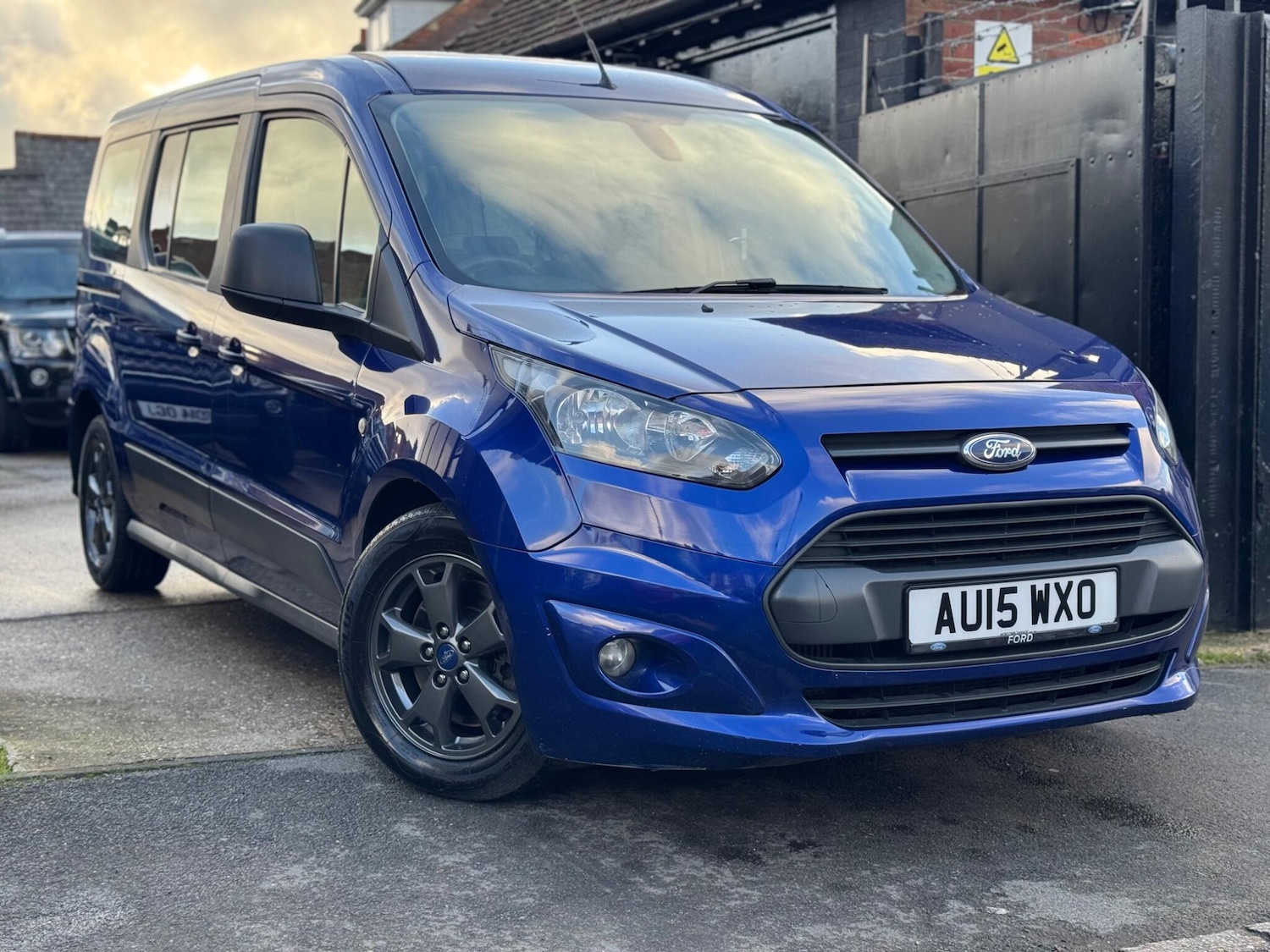 Used Ford Grand Tourneo Connect 2015 for sale - 77330826: Photo 5