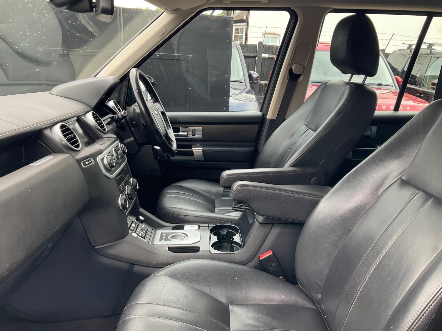 Used Land Rover Discovery 2015 for sale - 77351504: Photo 23