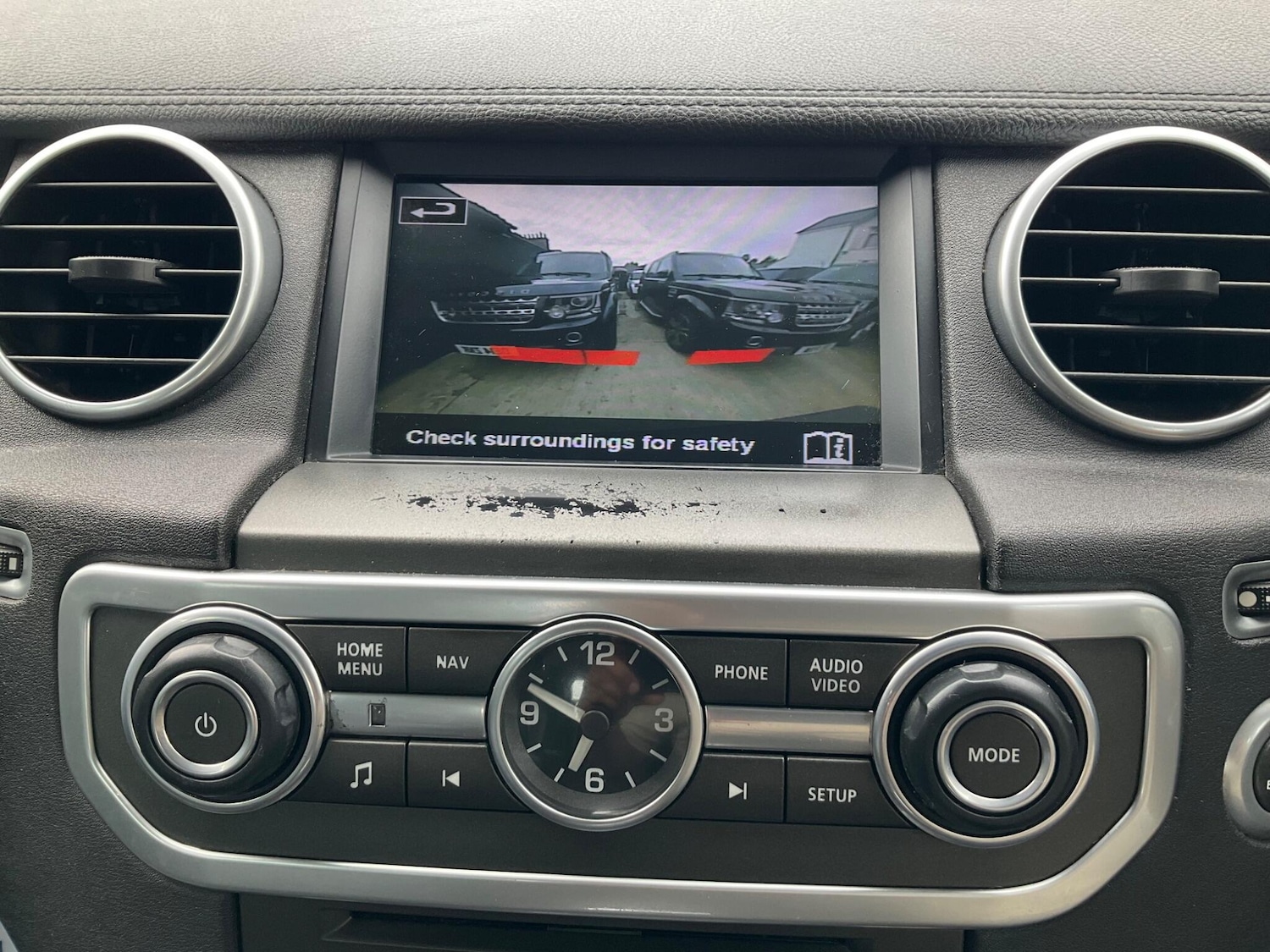 Used Land Rover Discovery 2015 for sale - 77351504: Photo 40