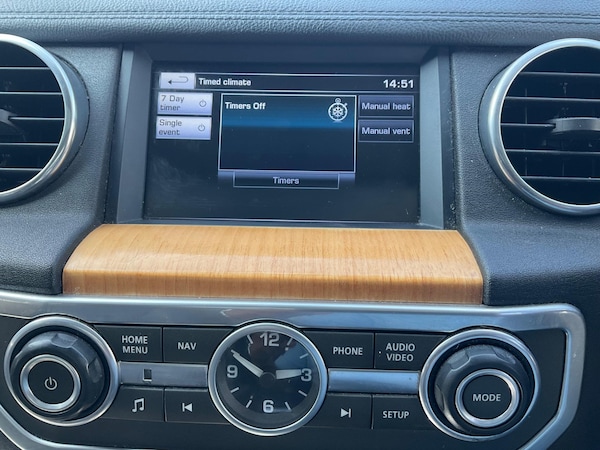 Used Land Rover Discovery 4 2014 for sale - 74934429: Photo 35