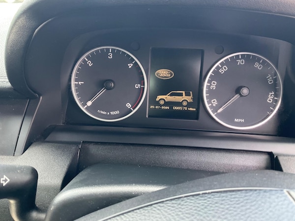 Used Land Rover Discovery 4 2014 for sale - 74934429: Photo 42