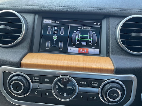 Used Land Rover Discovery 4 2014 for sale - 74934429: Photo 43