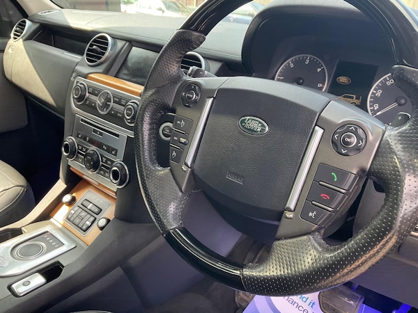 Used Land Rover Discovery 4 2014 for sale - 74934429: Photo 50