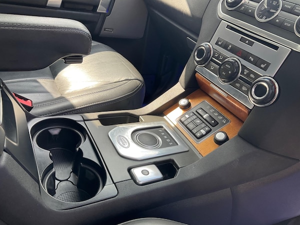 Used Land Rover Discovery 4 2014 for sale - 74934429: Photo 52