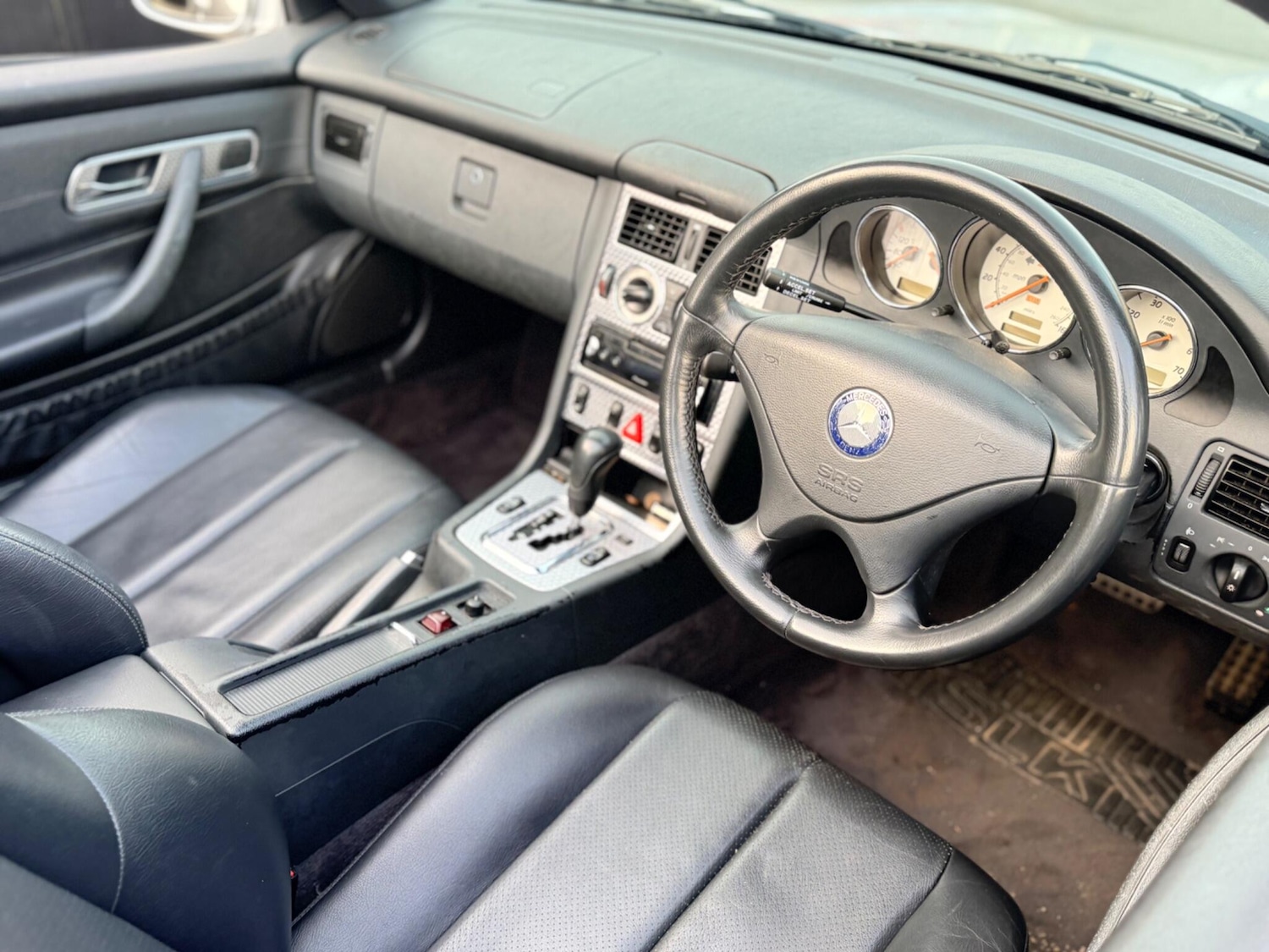 Used Mercedes-Benz SLK 2001 for sale - 78204378: Photo 38