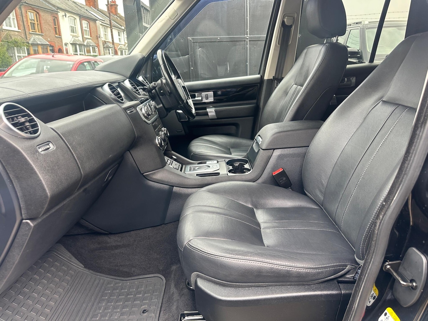 Used Land Rover Discovery 2016 for sale - 76457815: Photo 13