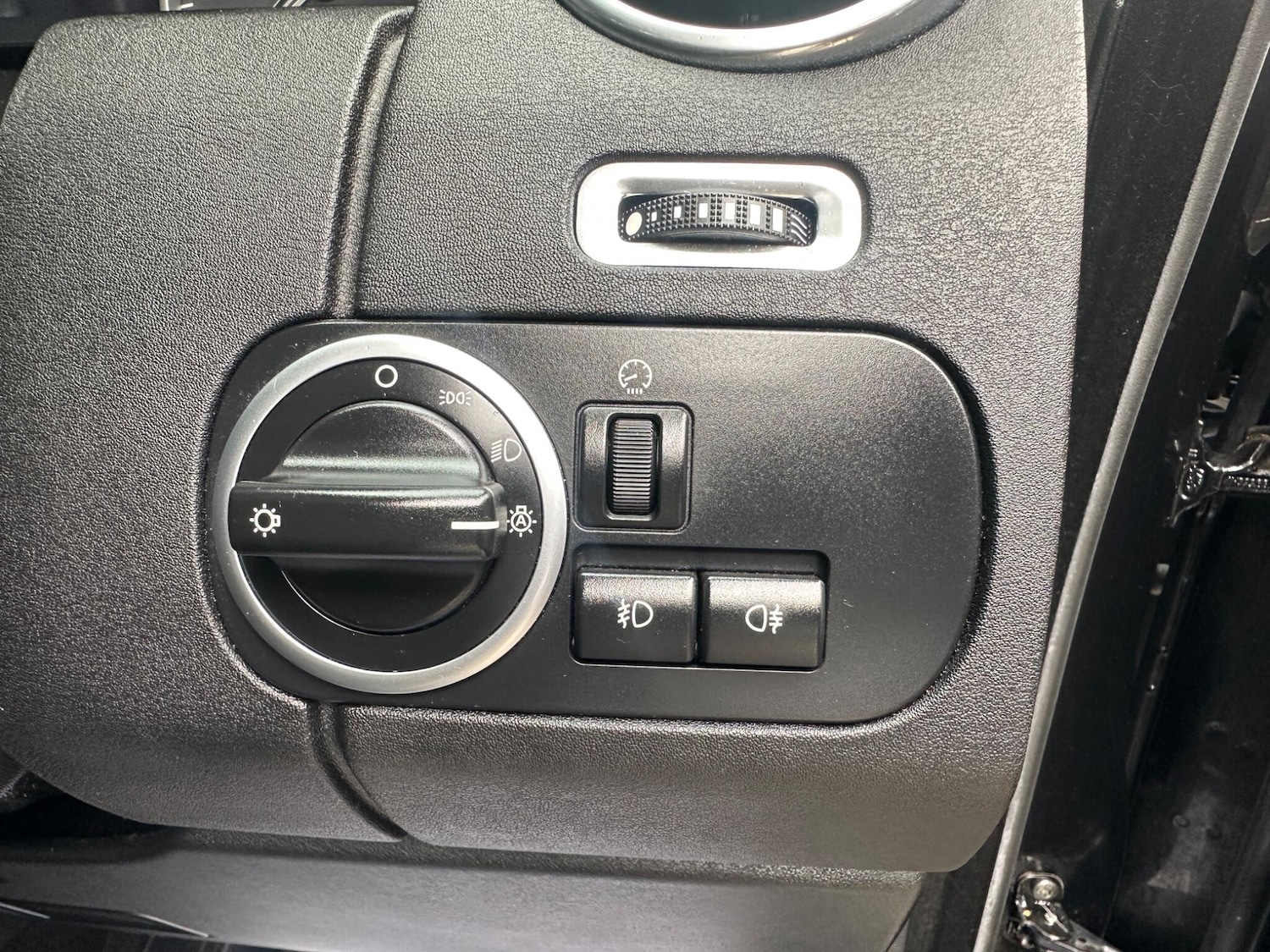 Used Land Rover Discovery 2016 for sale - 76457815: Photo 24