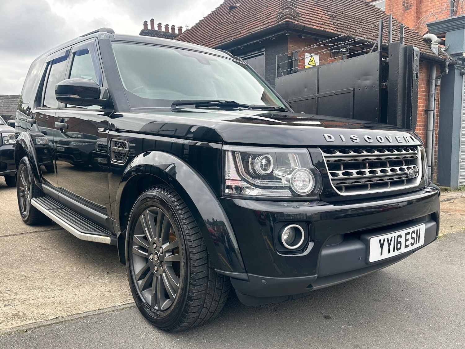 Used Land Rover Discovery 2016 for sale - 76457815: Photo 57