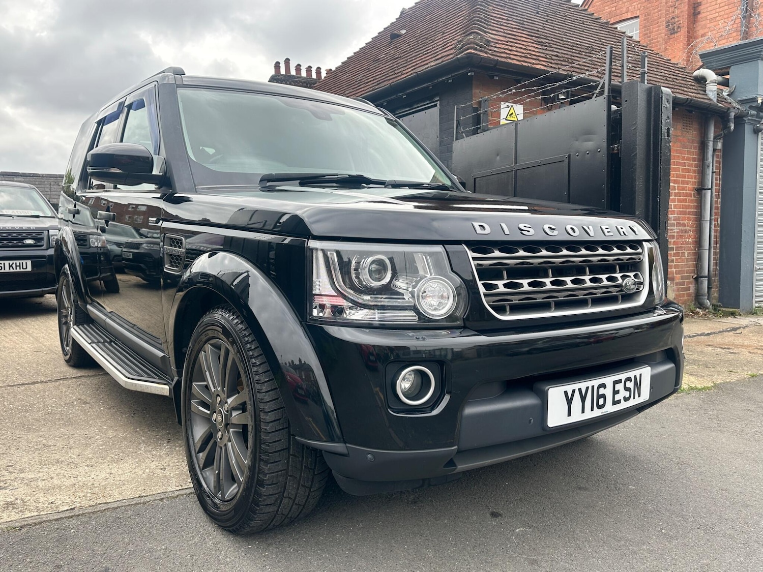Used Land Rover Discovery 2016 for sale - 76457815: Photo 61