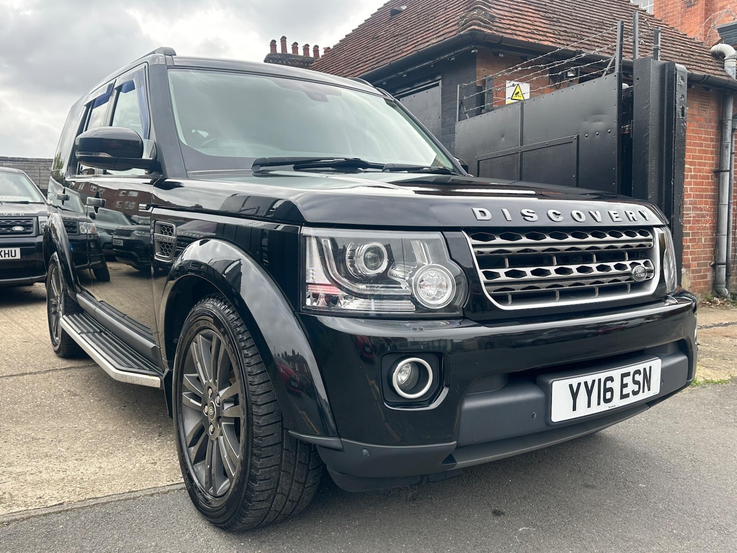 Used Land Rover Discovery 2016 for sale - 76457815: Photo 62