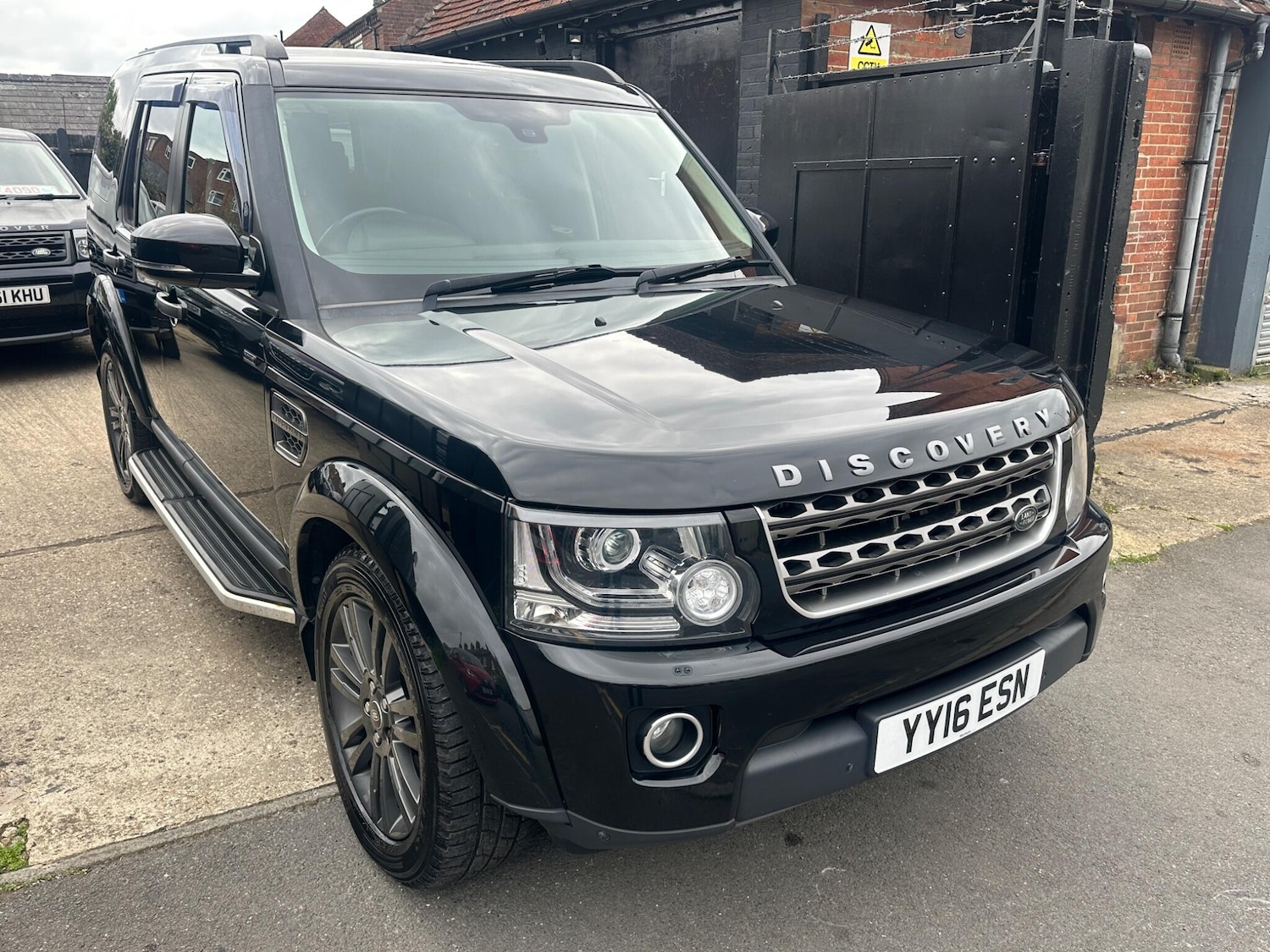 Used Land Rover Discovery 2016 for sale - 76457815: Photo 63