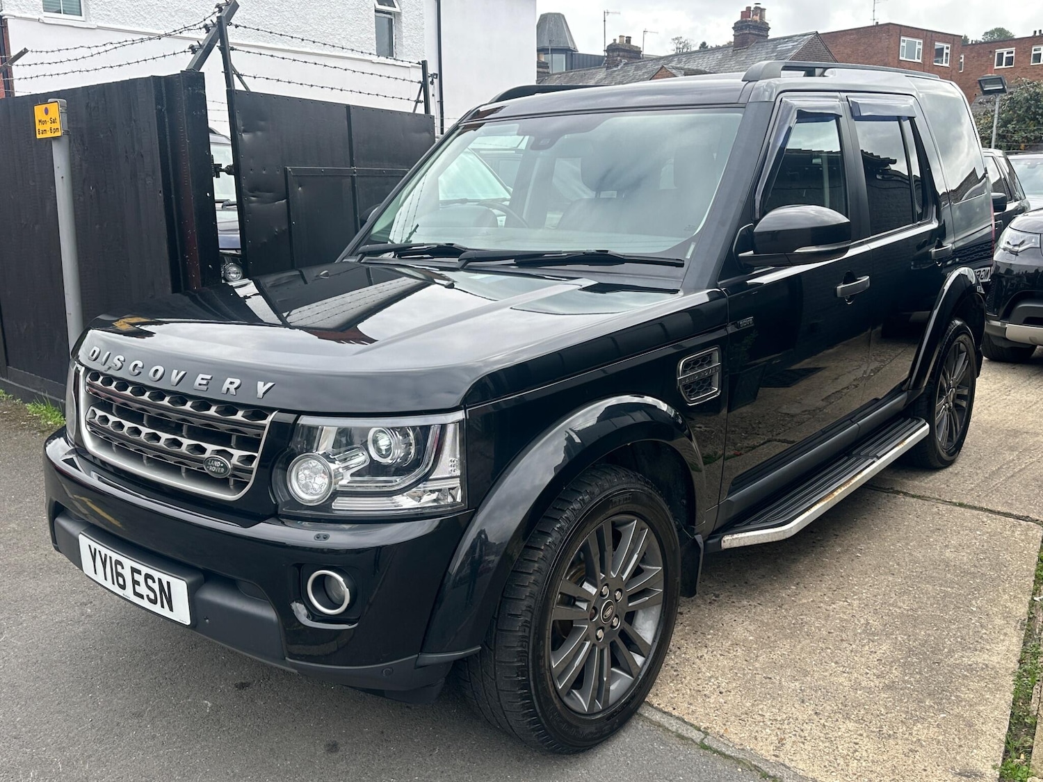 Used Land Rover Discovery 2016 for sale - 76457815: Photo 68