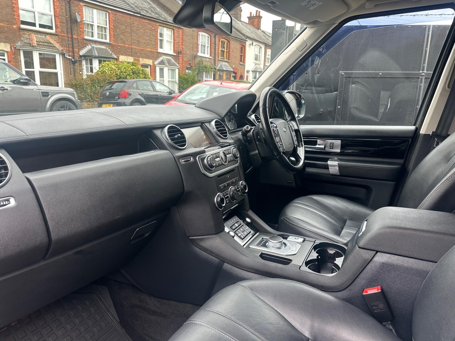 Used Land Rover Discovery 2016 for sale - 76457815: Photo 8