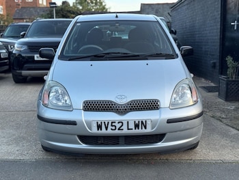 Used Toyota Yaris 2002 for sale - 76020576: Photo