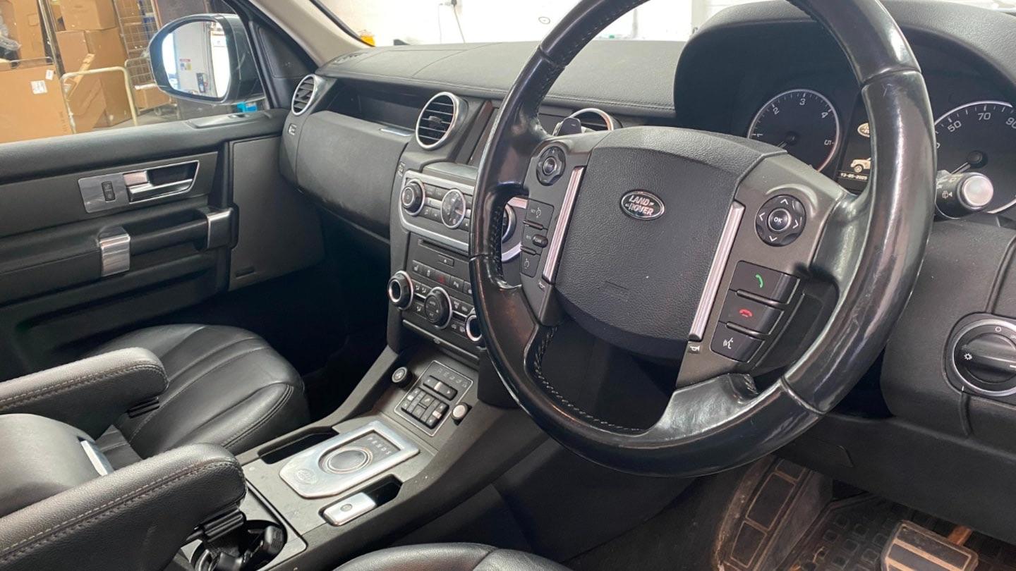 Used Land Rover Discovery 2014 for sale - 76991331: Photo 12