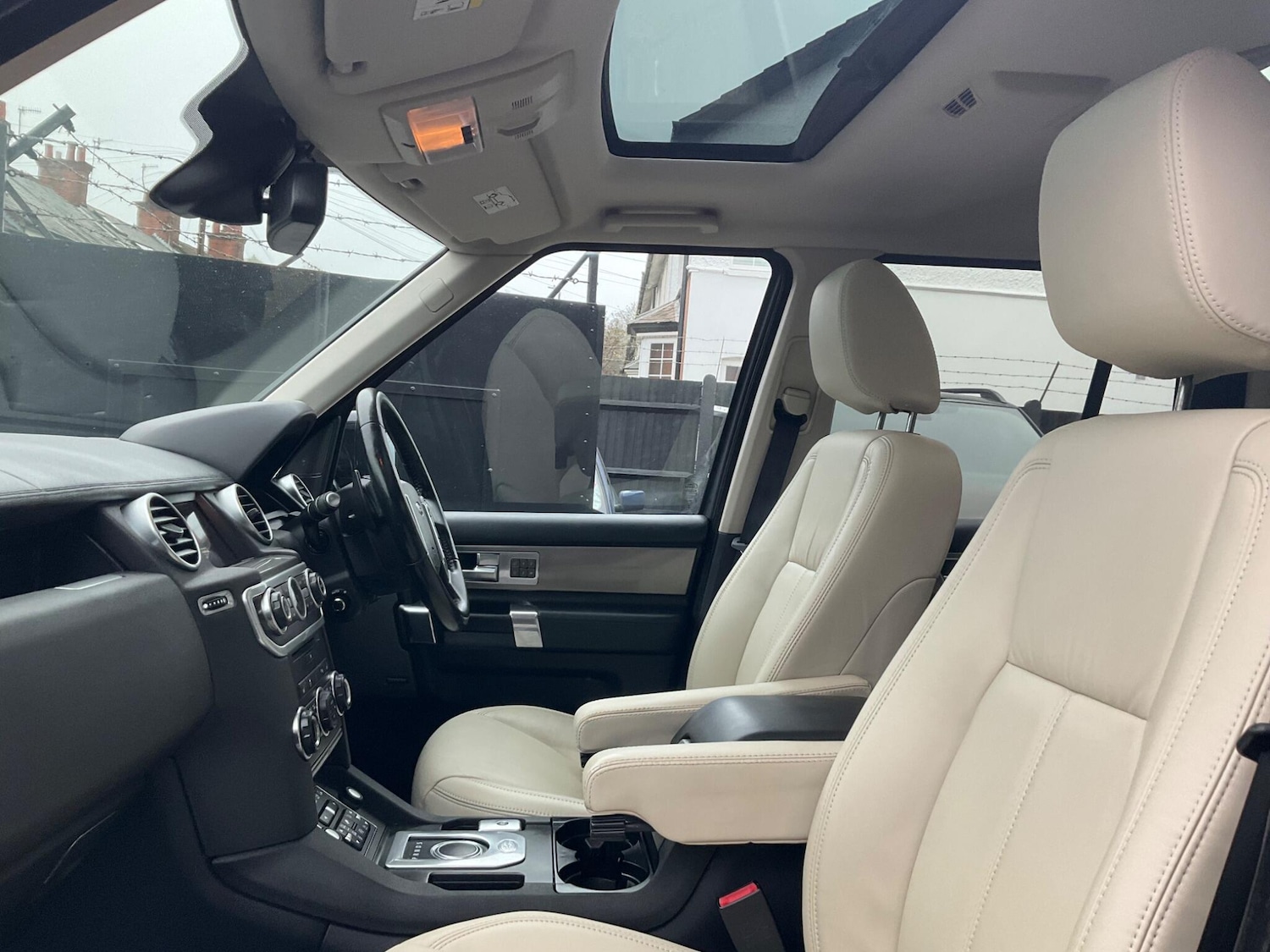 Used Land Rover Discovery 4 2015 for sale - 75782412: Photo 20