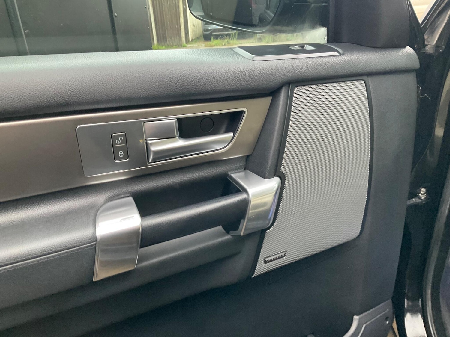 Used Land Rover Discovery 4 2015 for sale - 75782412: Photo 21