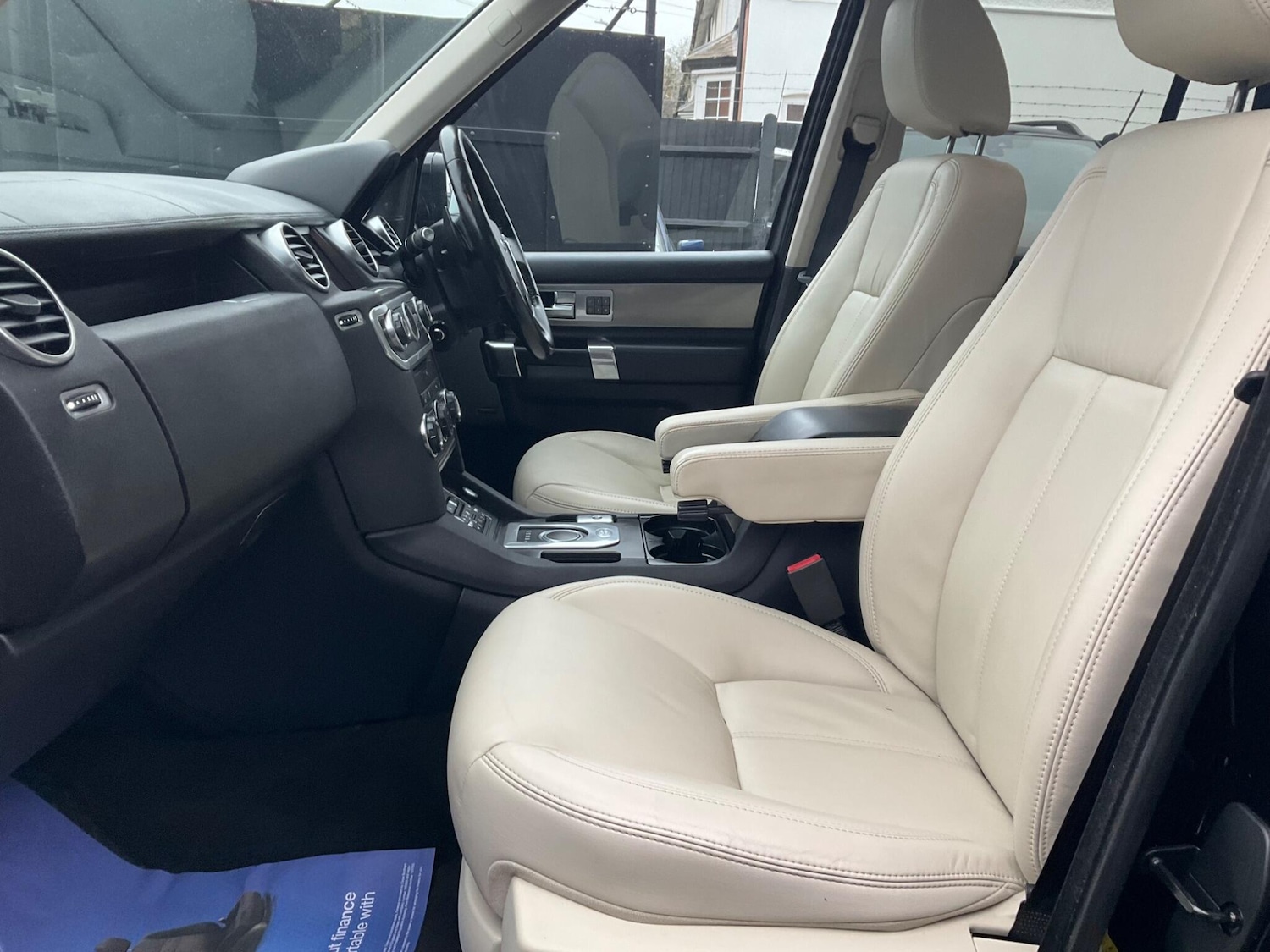 Used Land Rover Discovery 4 2015 for sale - 75782412: Photo 24