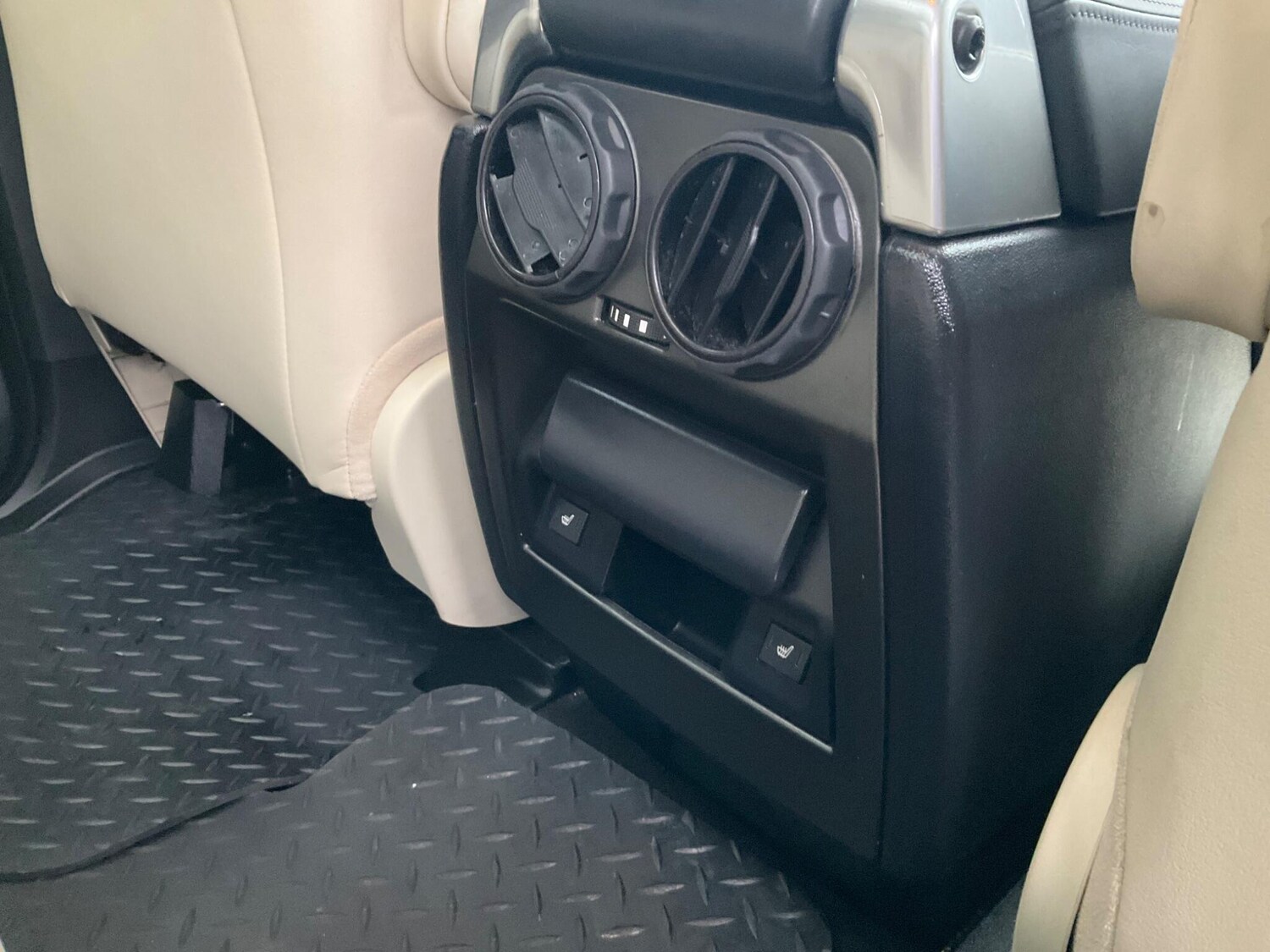 Used Land Rover Discovery 4 2015 for sale - 75782412: Photo 42