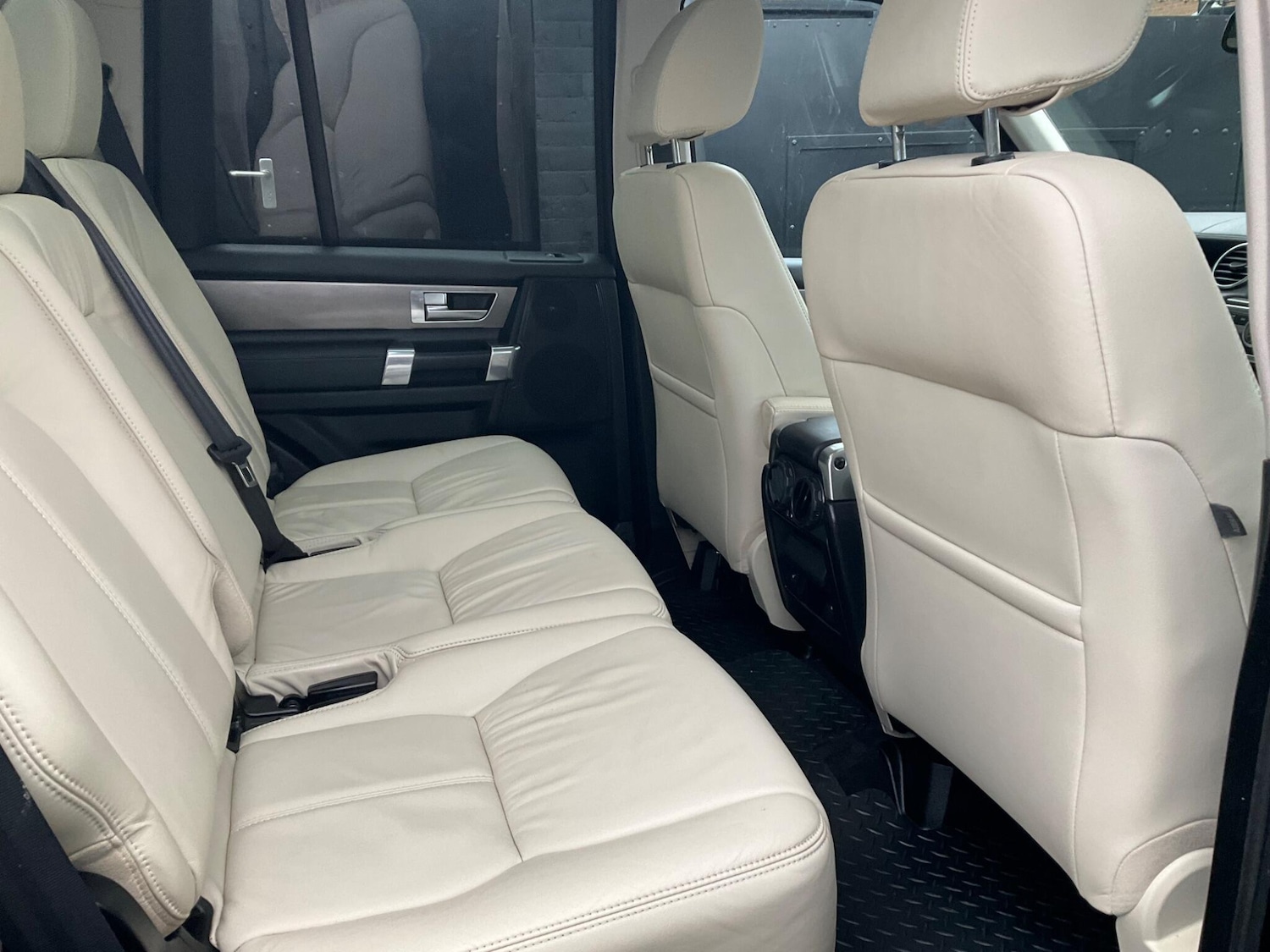 Used Land Rover Discovery 4 2015 for sale - 75782412: Photo 52