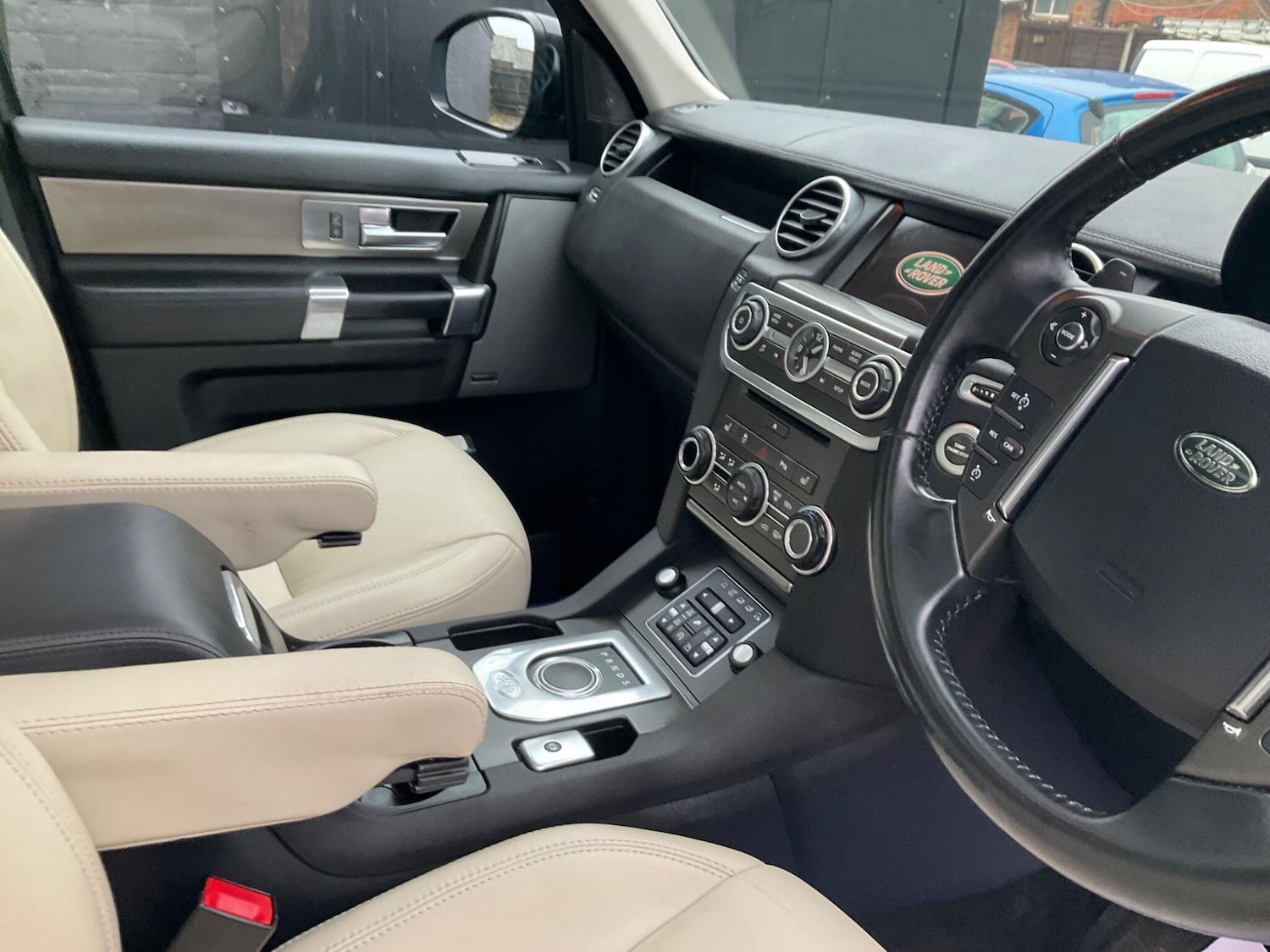 Used Land Rover Discovery 4 2015 for sale - 75782412: Photo 61