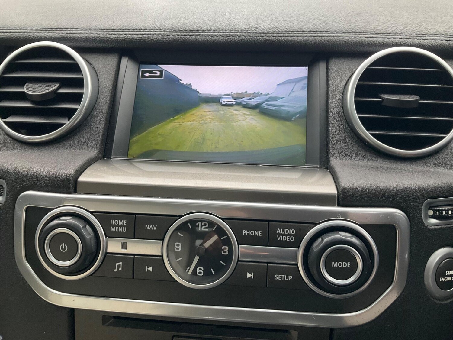 Used Land Rover Discovery 4 2015 for sale - 75782412: Photo 64