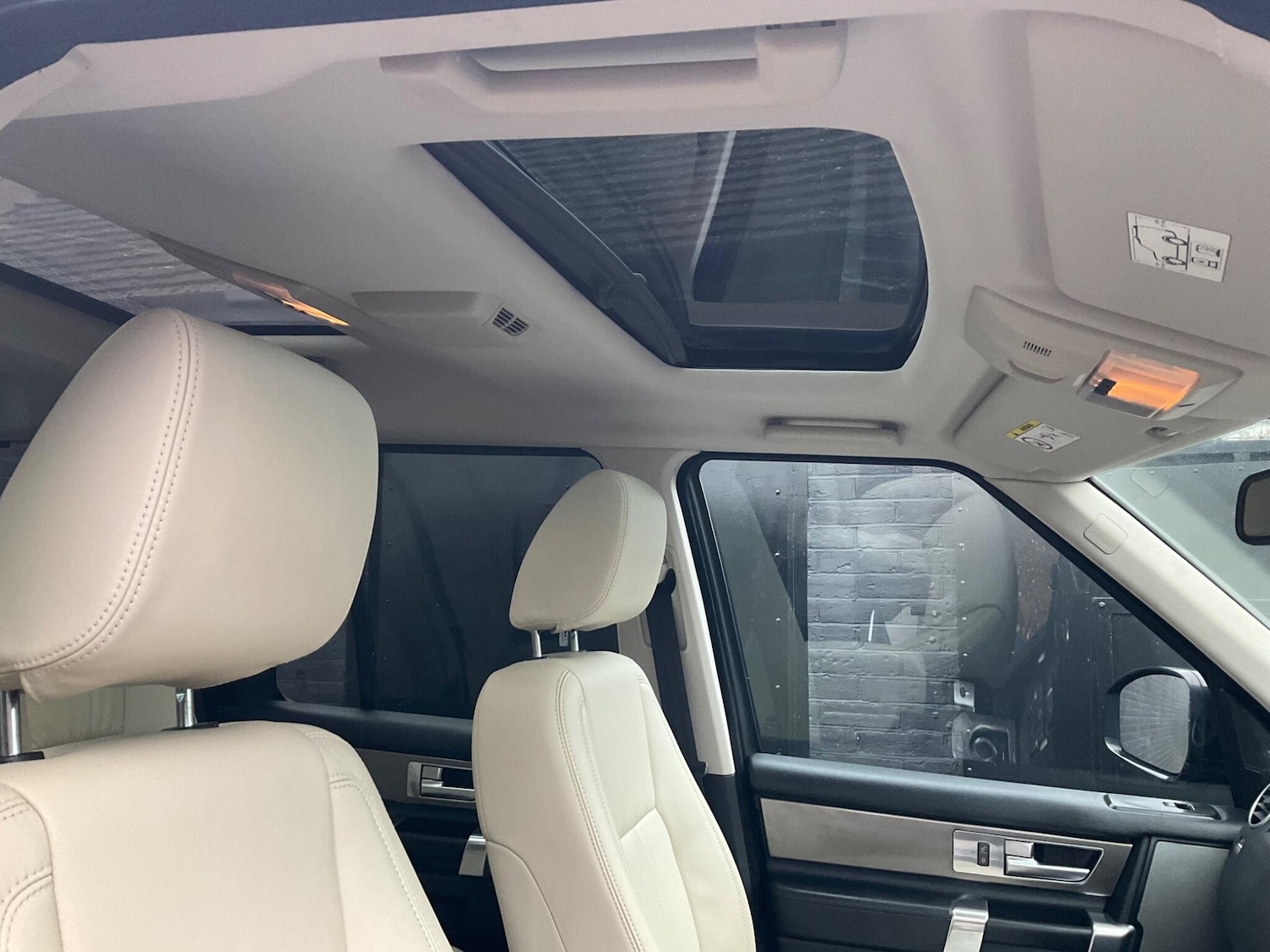 Used Land Rover Discovery 4 2015 for sale - 75782412: Photo 66