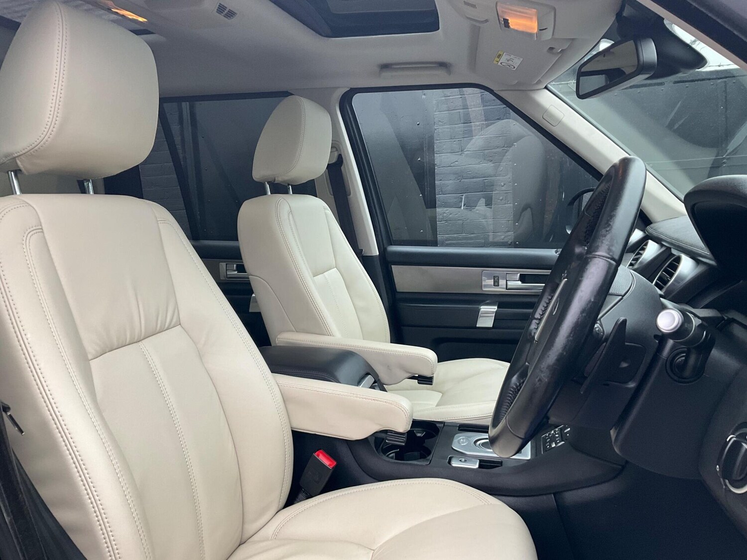 Used Land Rover Discovery 4 2015 for sale - 75782412: Photo 69