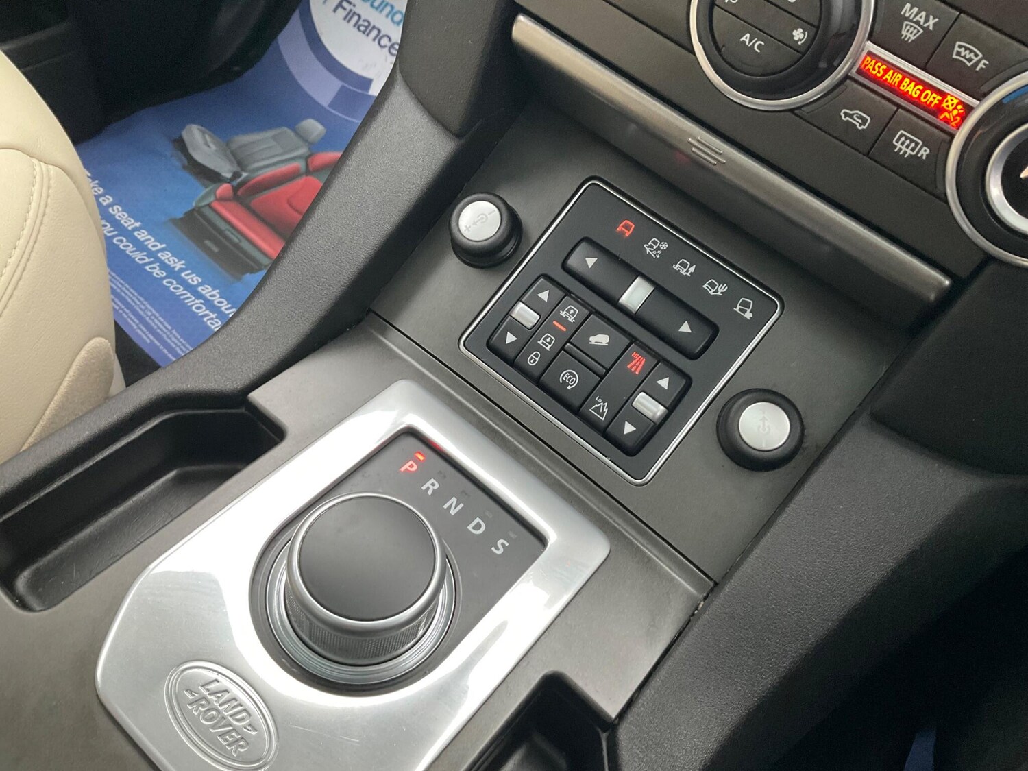 Used Land Rover Discovery 4 2015 for sale - 75782412: Photo 89