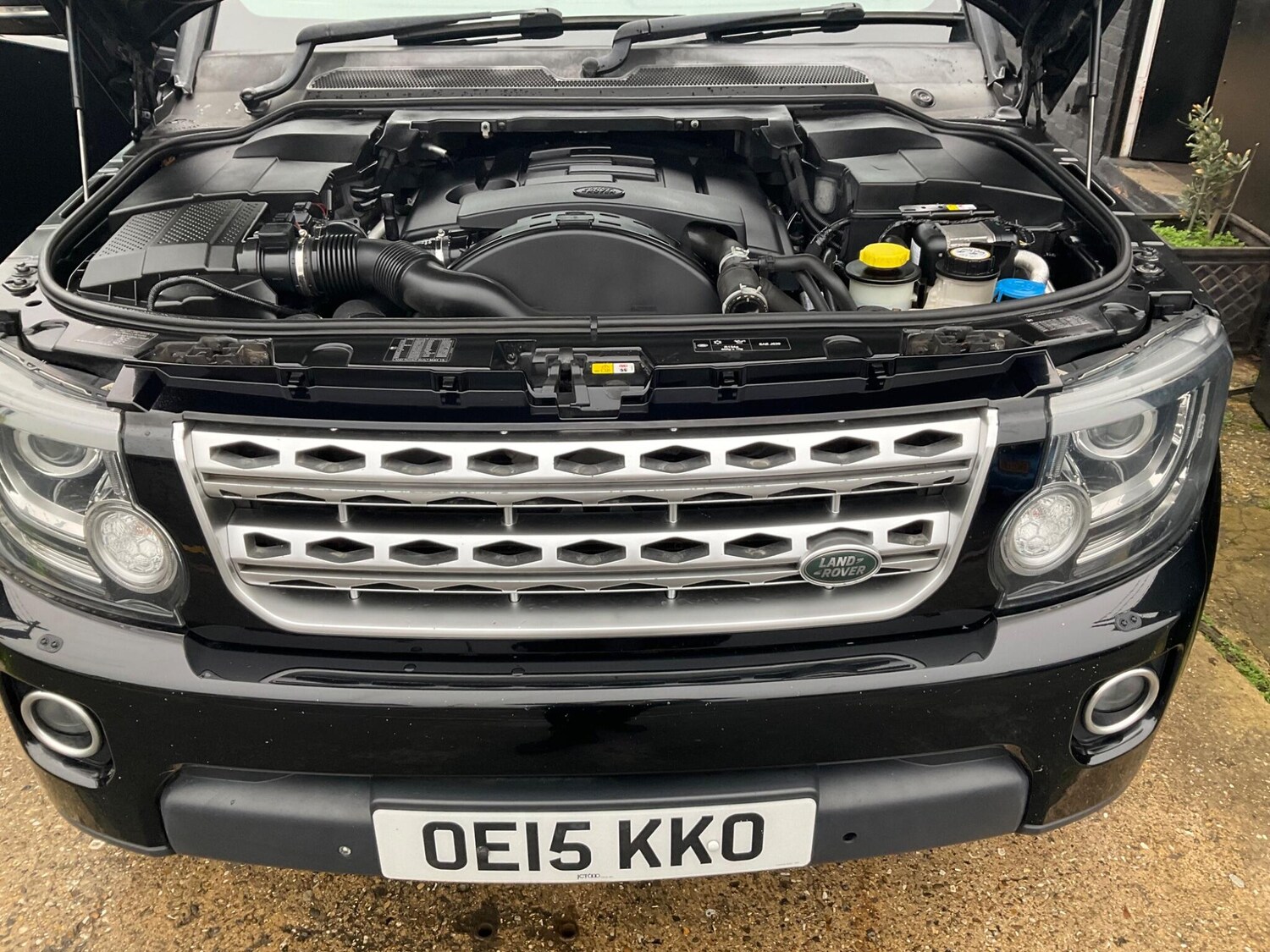 Used Land Rover Discovery 4 2015 for sale - 75782412: Photo 92