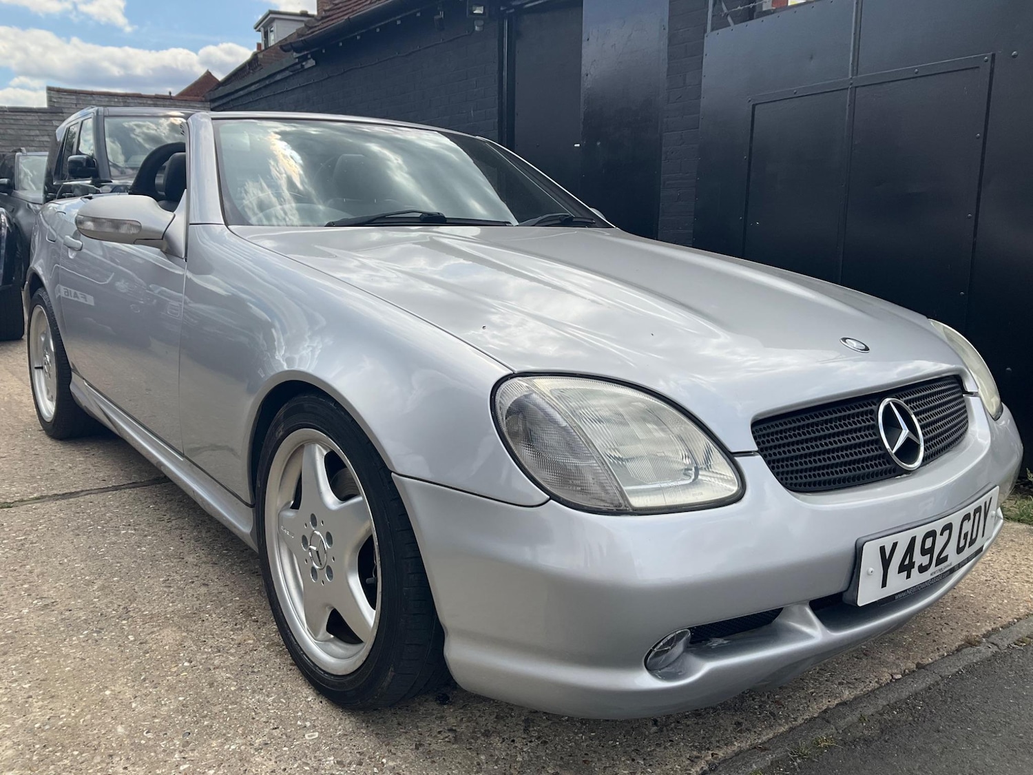 Used Mercedes-Benz SLK 2001 for sale - 76988107: Photo 19