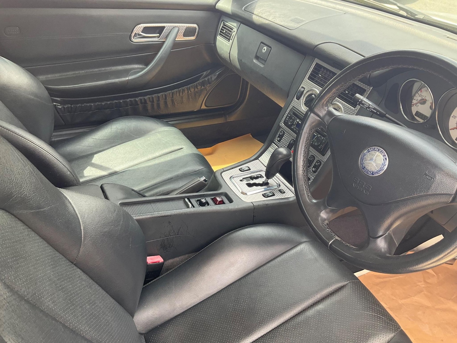 Used Mercedes-Benz SLK 2001 for sale - 76988107: Photo 37