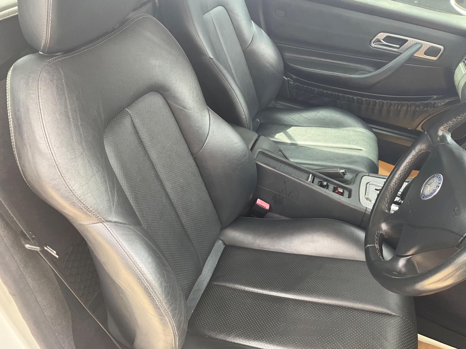 Used Mercedes-Benz SLK 2001 for sale - 76988107: Photo 39