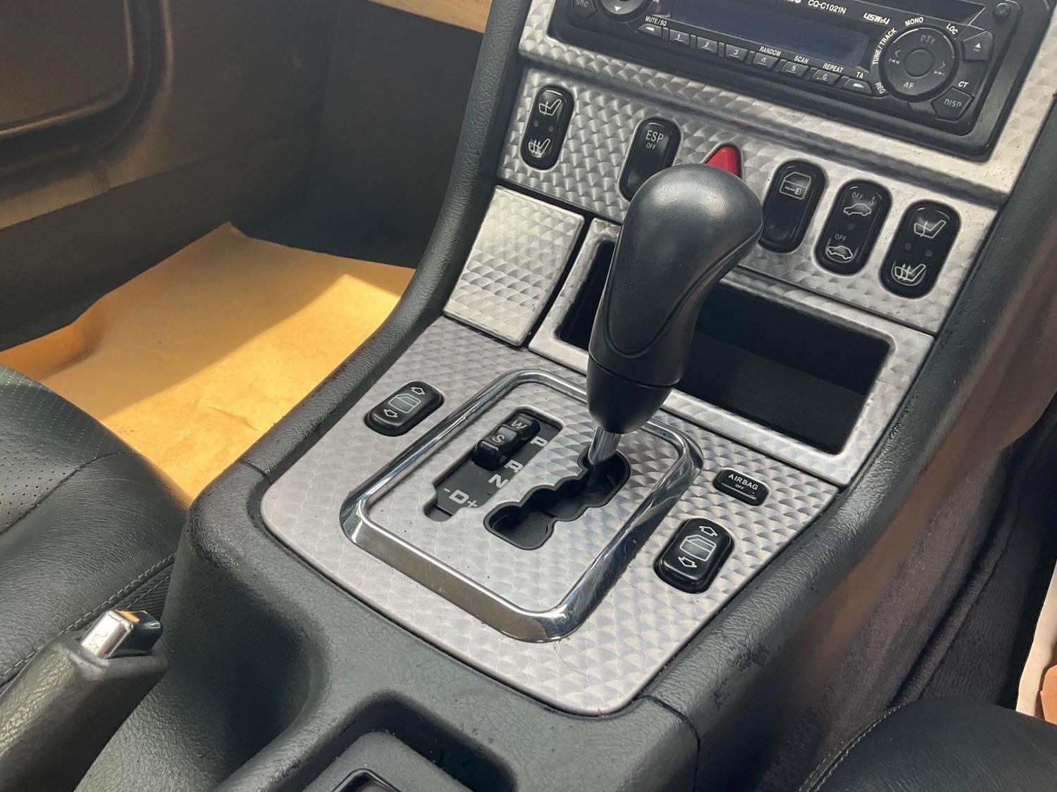 Used Mercedes-Benz SLK 2001 for sale - 76988107: Photo 43