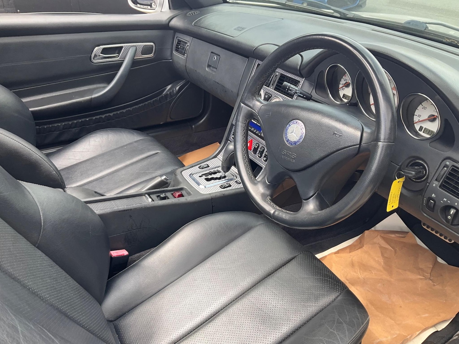 Used Mercedes-Benz SLK 2001 for sale - 76988107: Photo 8