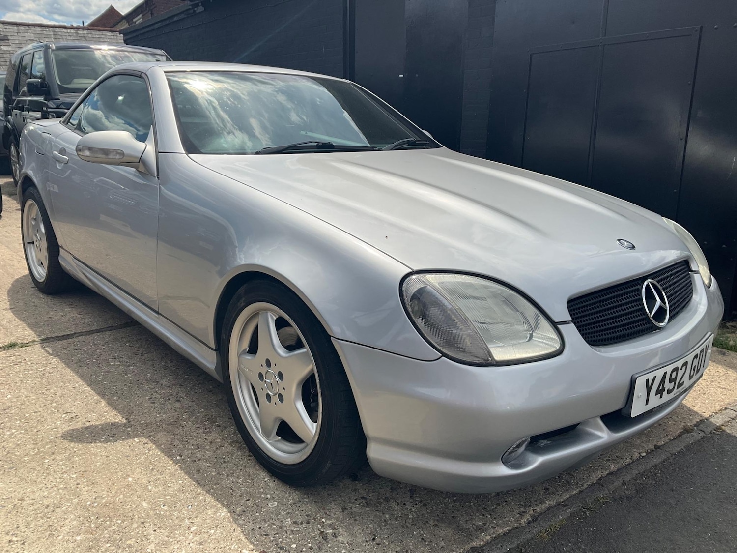 Used Mercedes-Benz SLK 2001 for sale - 76988107: Photo 84