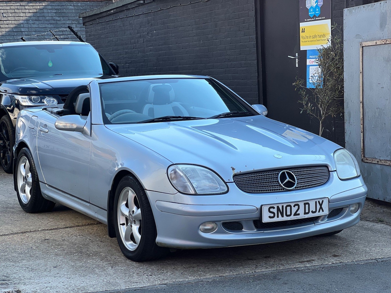 Used Mercedes-Benz SLK 2002 for sale - 77358945: Photo 1