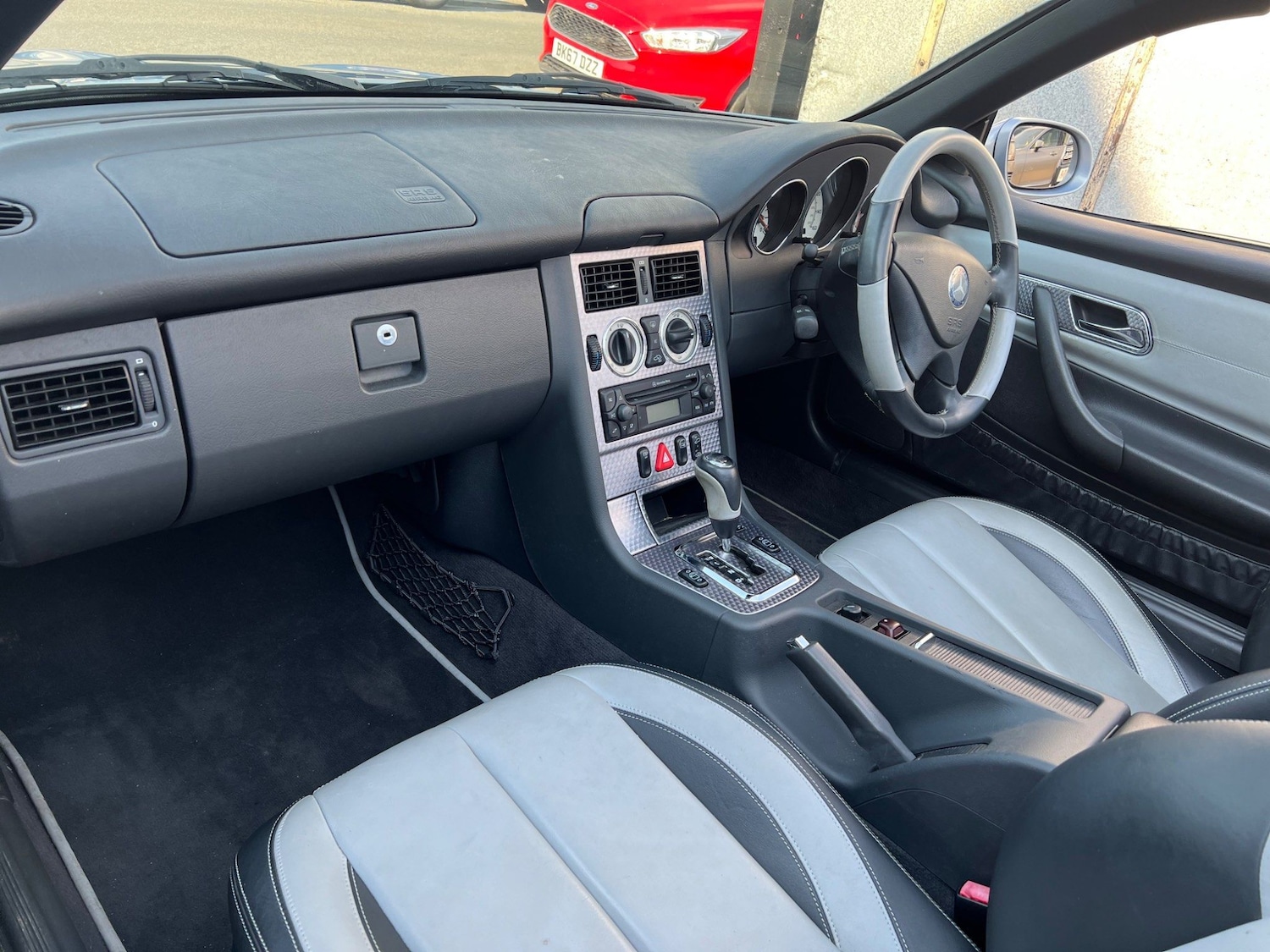 Used Mercedes-Benz SLK 2002 for sale - 77358945: Photo 23