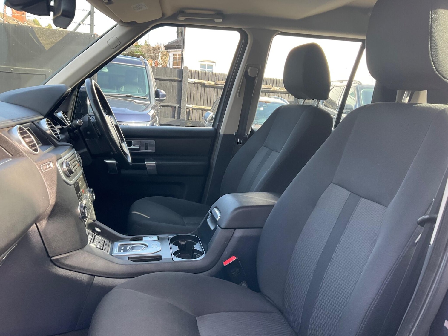 Used Land Rover Discovery 4 for sale - 77769428: Photo 32