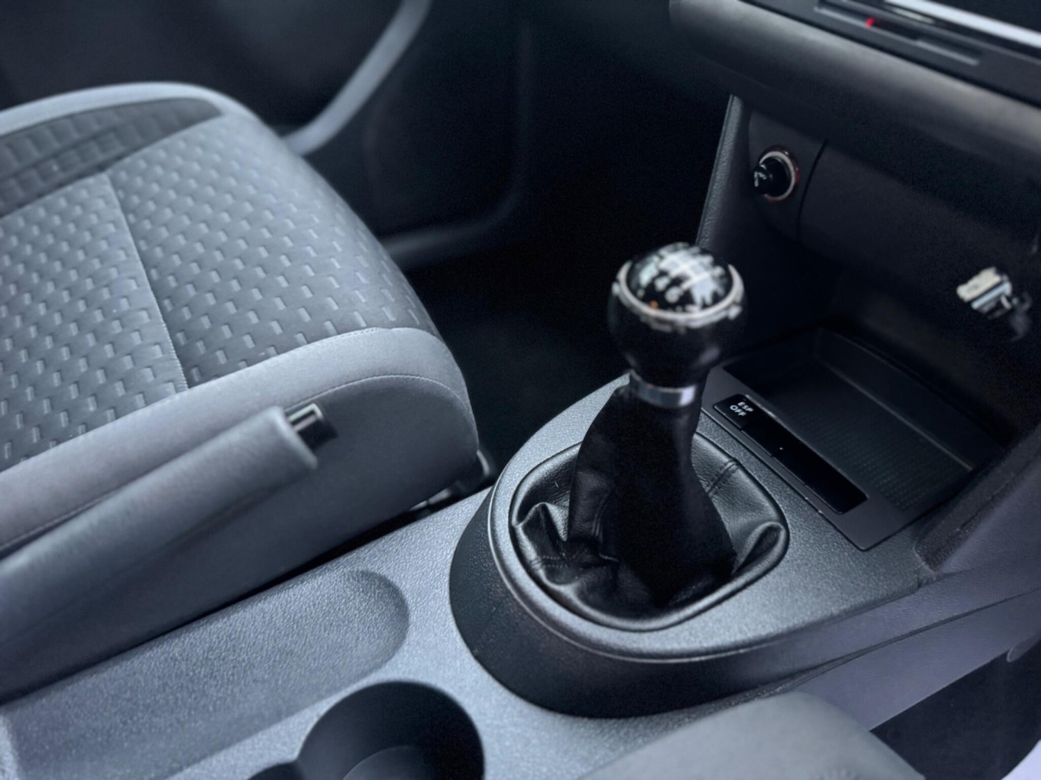 Used Volkswagen Touran 2009 for sale - 77238210: Photo 10